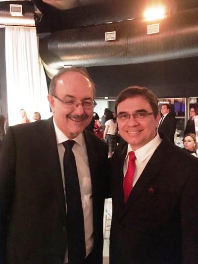 Imagem: Diretor do Foro Raimundo Campos com presidente do TRF5 Manoel Erhardt