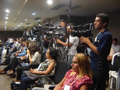 Imagem: Imprensa: cobertura em tempo integral para todo País