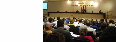 Imagem: Presidente da Turma Recursal, juiz Frederico Dantas explica proposta da União