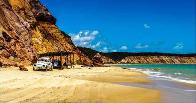 Imagem: Praia de Carro Quebrado é área de preservação permanente