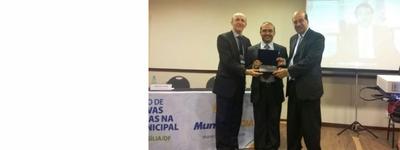 Imagem: José Alencar recebe Prêmio Municiência