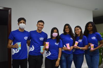 Imagem: Jovens Aprendizes começam a semana com lembrancinha