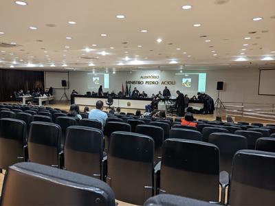 Imagem: Tribunal do júri teve 13 horas de duração