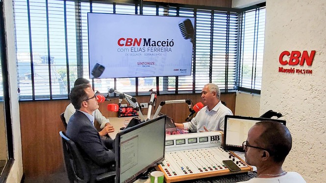 Projeto Vozes e 3ª Semana de Acessibilidade e Inclusão são temas de entrevista de juízes à rádio CBN Maceió