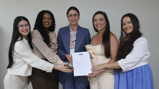 Imagem: Protocolo foi apresentado por representantes de comissões da OAB/AL