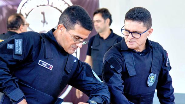 Imagem: Policiais judiciais realizaram atividades práticas durante o treinamento
